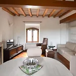 Cora Stradivari Lägenhetshotell 3*
