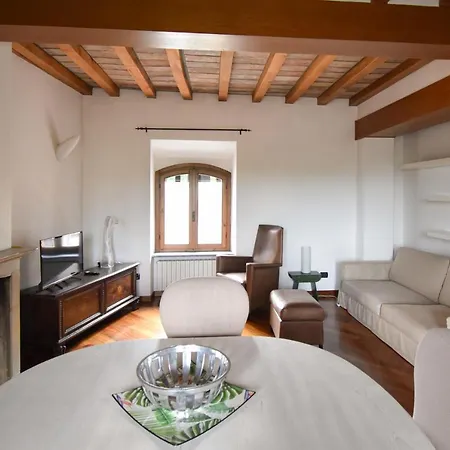 Cora Stradivari Aparthotel 3*