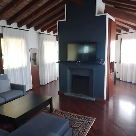 Cora Stradivari Lejlighedshotel