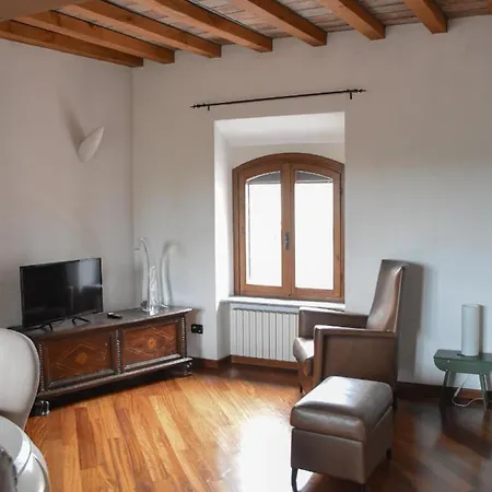 Cora Stradivari CastellʼArquato