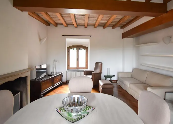 Cora Stradivari Apart-hotel 3*